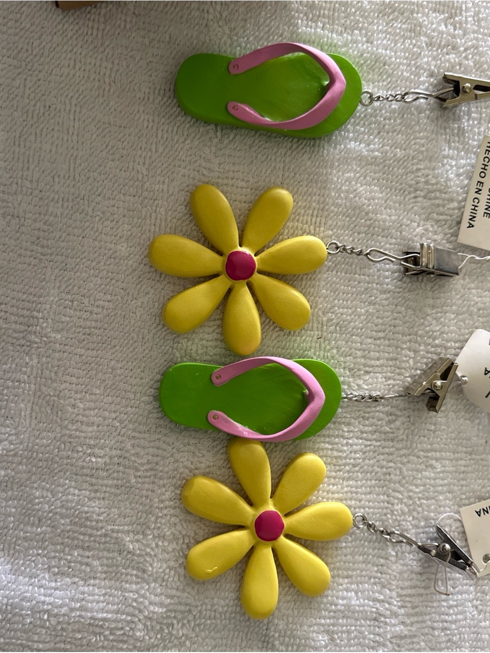 Avon Yellow Flower and Green Flip-Flop Clip Set with Pink Accents